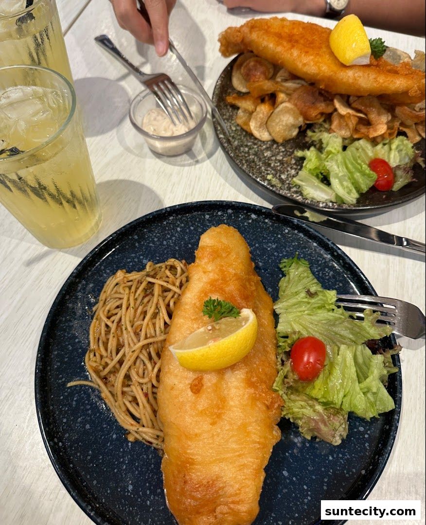 Big Fish Small Fish CafeSuntec City
