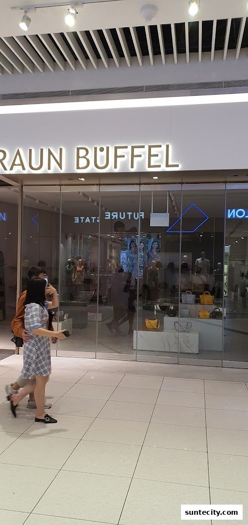Braun Büffel Suntec City