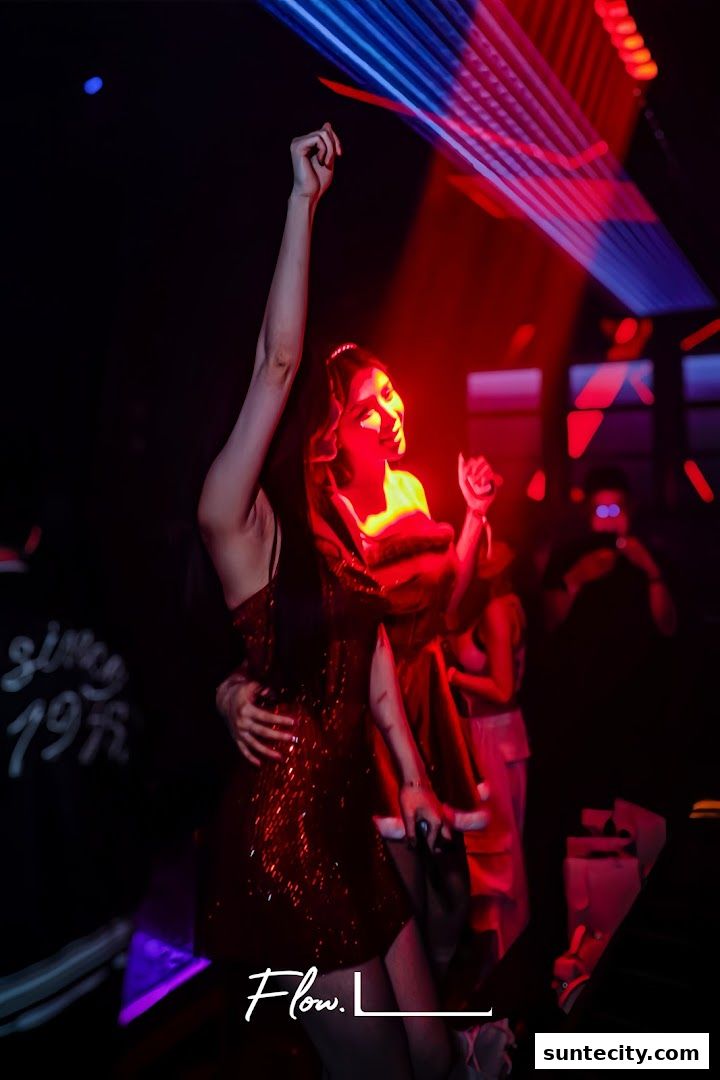 CLUB FLOW.L