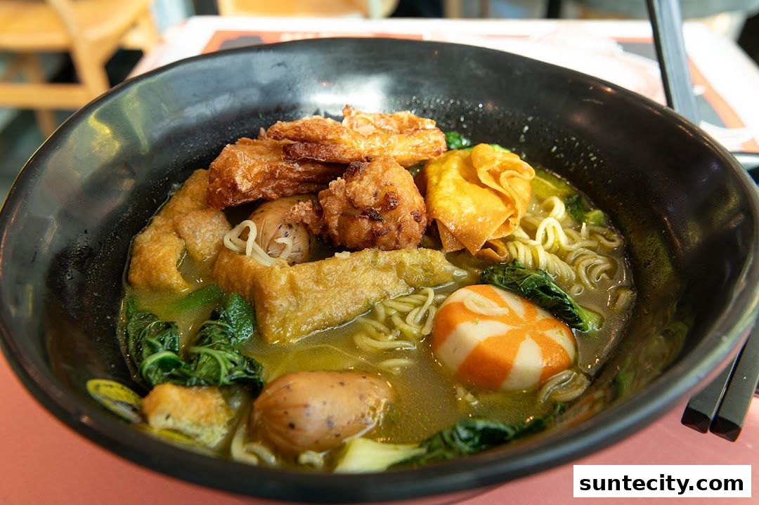 Gong Yuan Ma La Tang 宫源麻辣烫  Suntec City