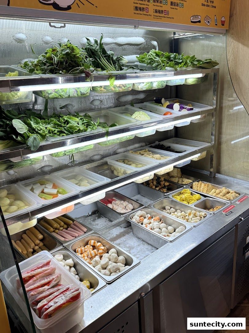 Menu page for Gong Yuan Ma La Tang 宫源麻辣烫  Suntec City