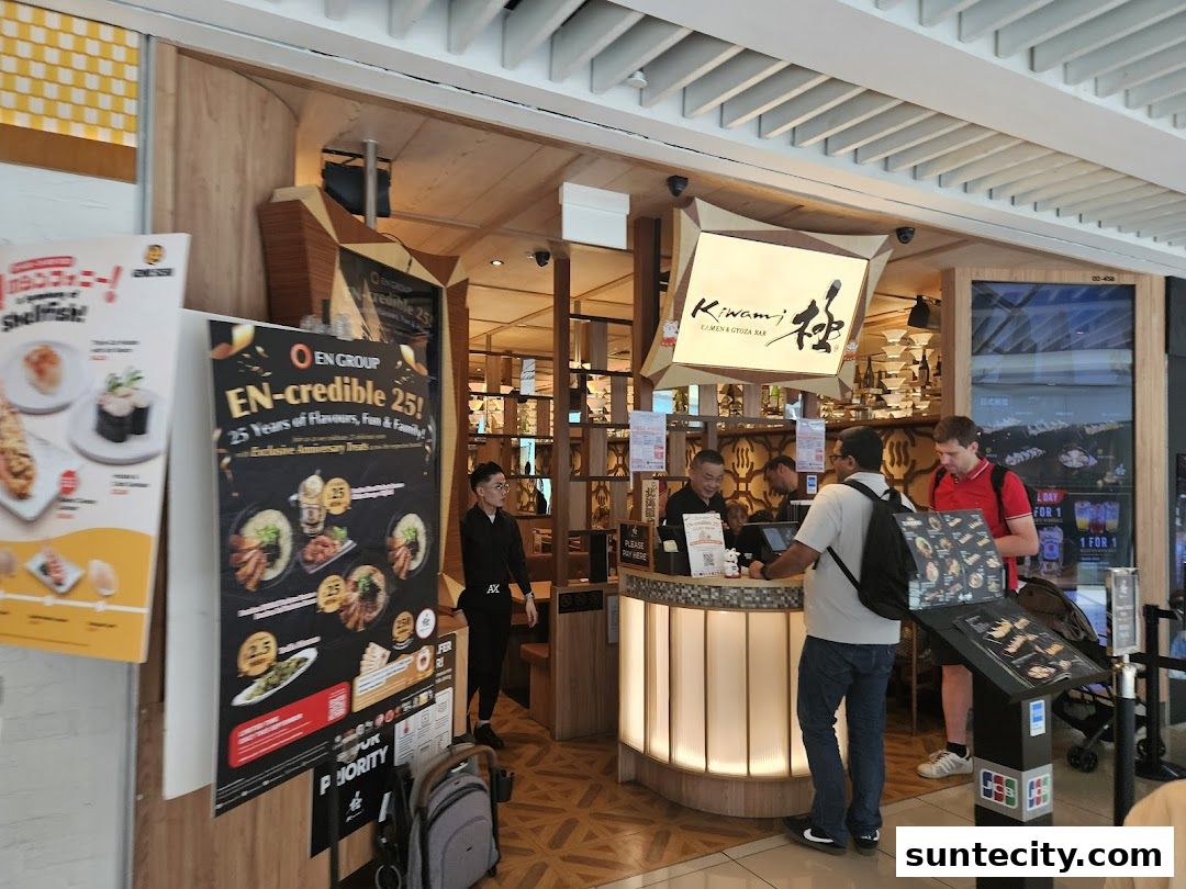 Kiwami Ramen  Gyoza Bar Suntec City
