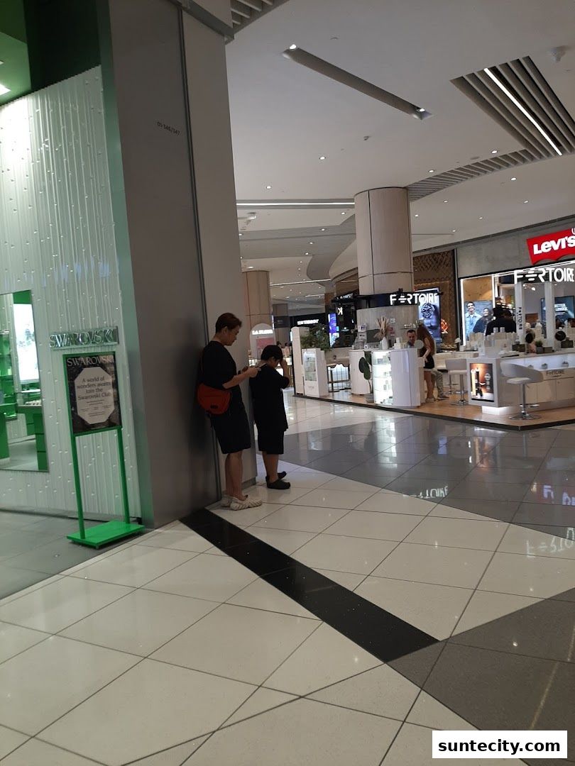 Levi Strauss Signature Suntec City Mall