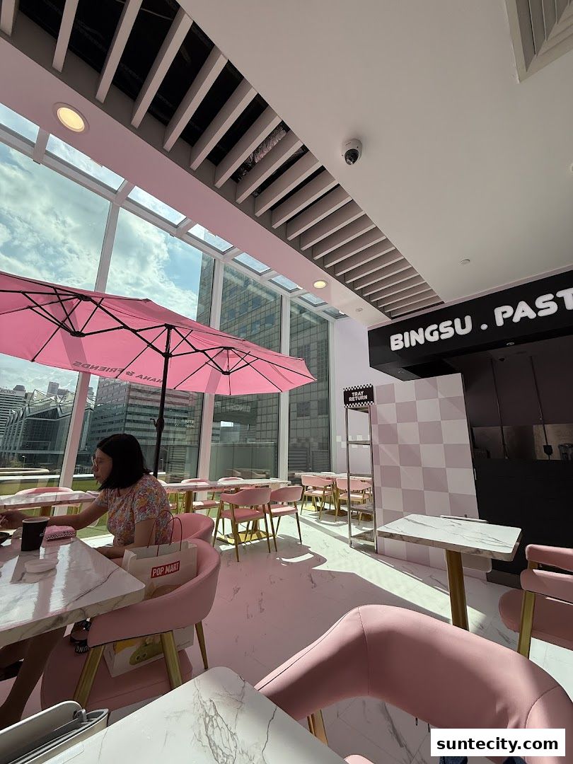 Nana and Friends Cafe