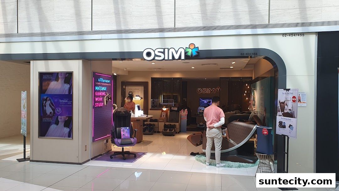 The OSIM store at Suntec City Mall showcases massage chairs and wellness products.