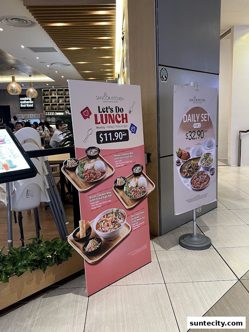 Sanook Kitchen advertises lunch specials and a daily set for two.