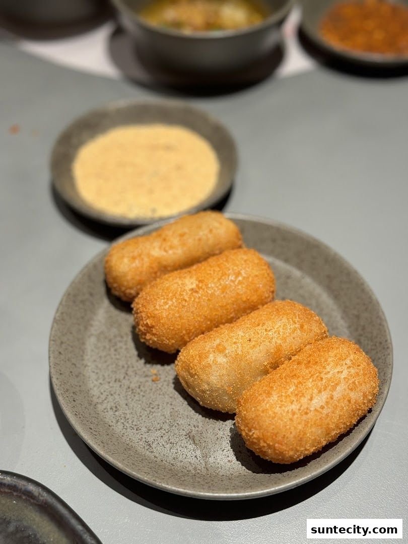 Uncle Fong Hotpot Restaurant Suntec City 方叔叔重庆老火锅