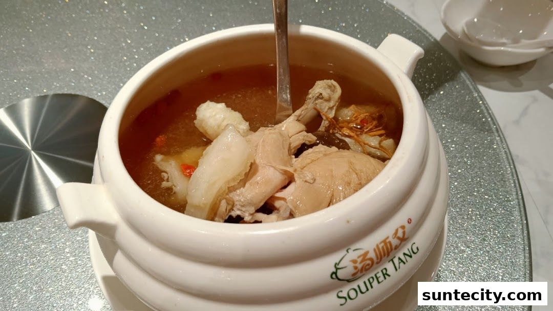 White Restaurant Suntec City